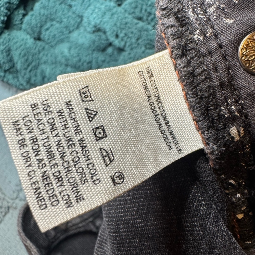 We The Free Black Distressed High Rise Jeans - Picture 6 of 6